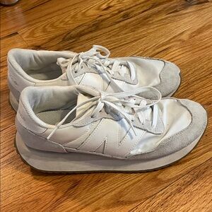 New Balance 327
